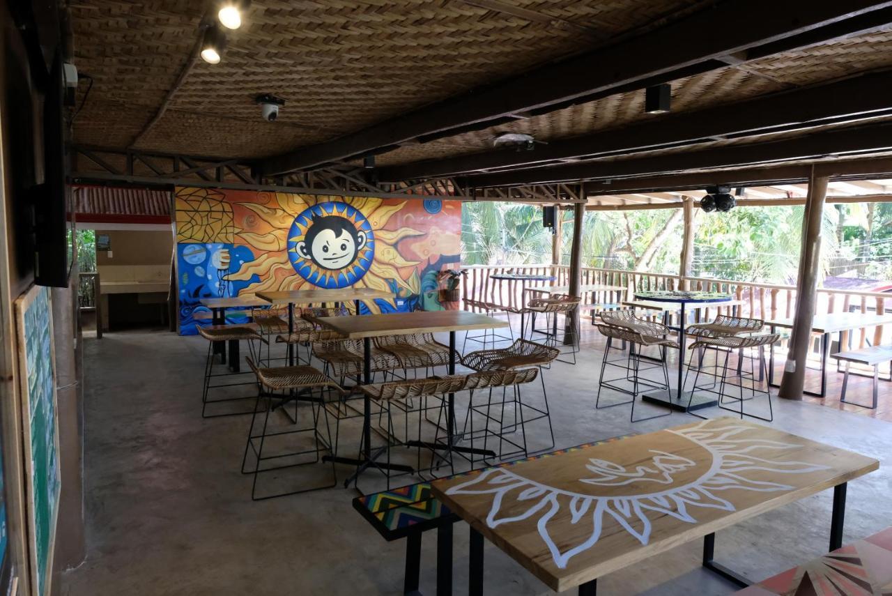 Hostel Mad Monkey Siquijor Exterior foto
