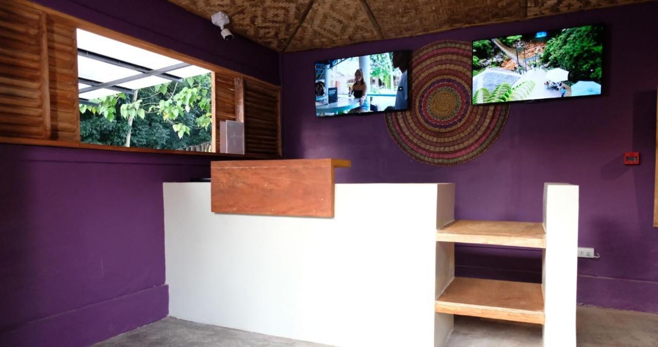 Hostel Mad Monkey Siquijor Exterior foto