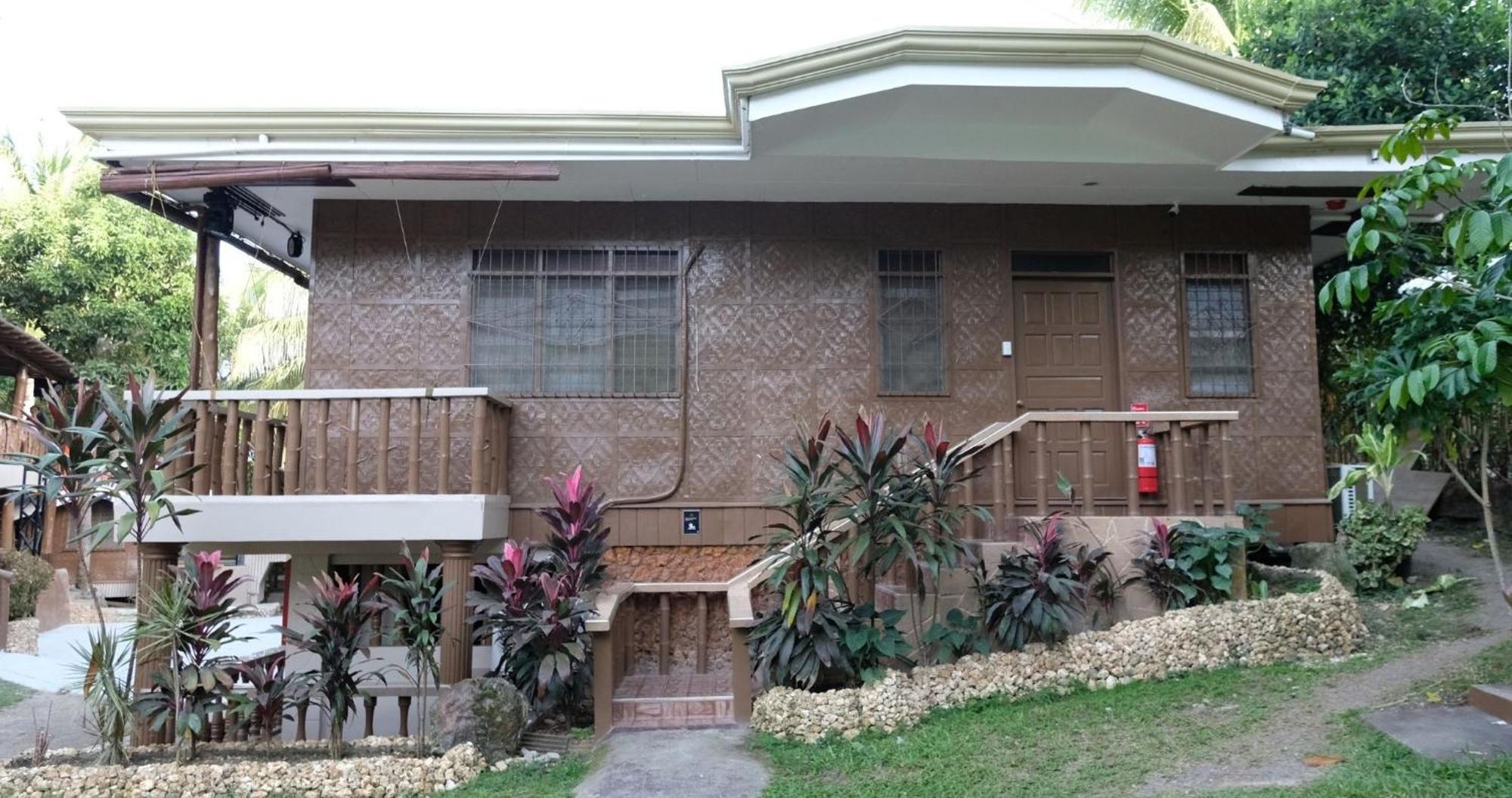 Hostel Mad Monkey Siquijor Exterior foto